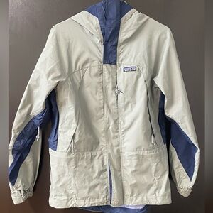 Patagonia rain jacket extra small